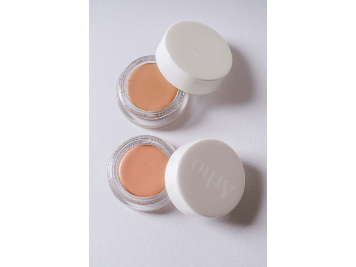 LUMINOUS EYE CORRECTING BALM Correcteur + Anticerne   ARHO BEAUTY